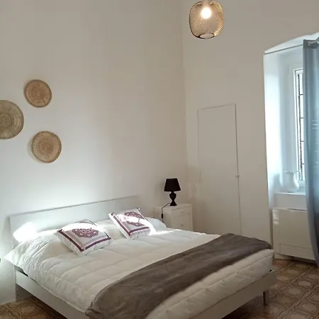Maison Valentina Antonelli